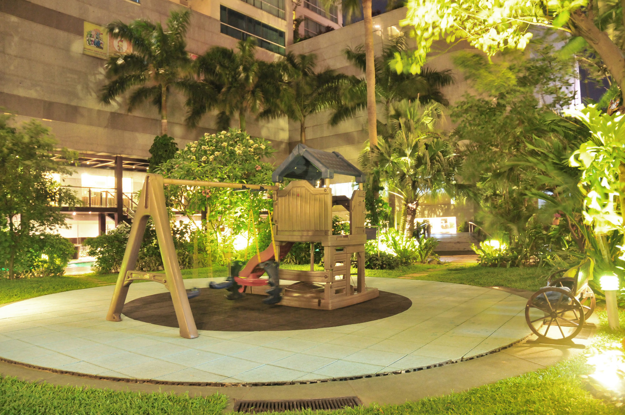 Fraser Suites Hanoi Buitenkant foto